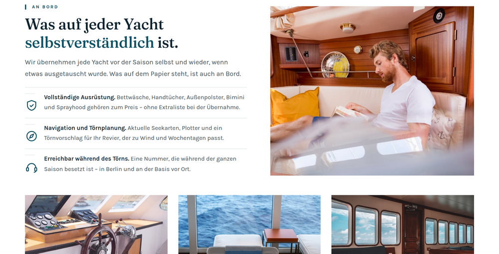 Sektion einer Yachtcharter-Website zur Ausstattung an Bord mit Salon, Steuerstand und Sonnenliegen